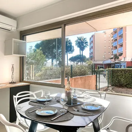 Апартаменты Le Mediterranee-3 By Interhome Фрежюс