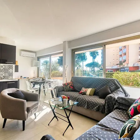 Апартаменты Le Mediterranee-3 By Interhome