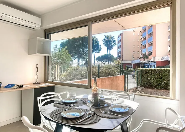 Appartement Le Mediterranee-3 By Interhome Fréjus