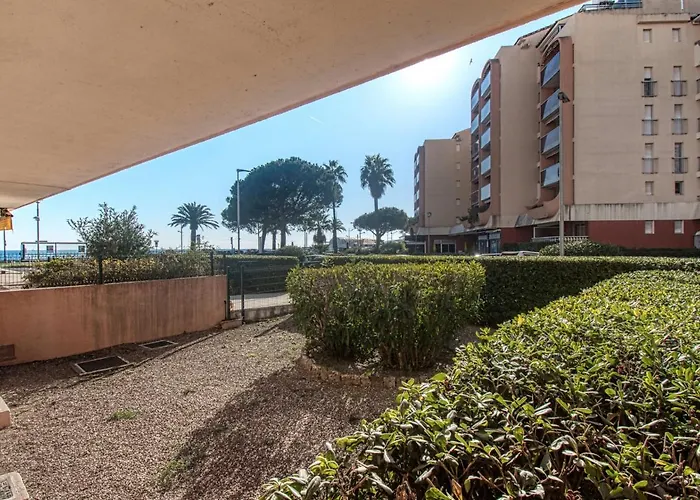 Le Mediterranee-3 By Interhome Fréjus