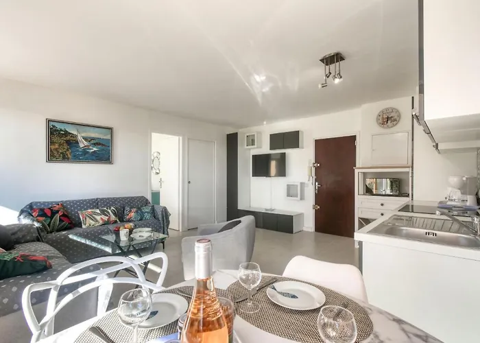 Le Mediterranee-3 By Interhome Appartement *