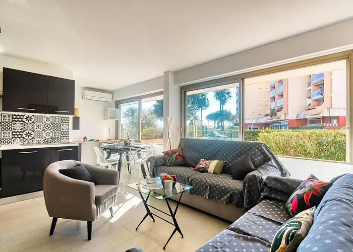 Appartement Le Mediterranee-3 By Interhome