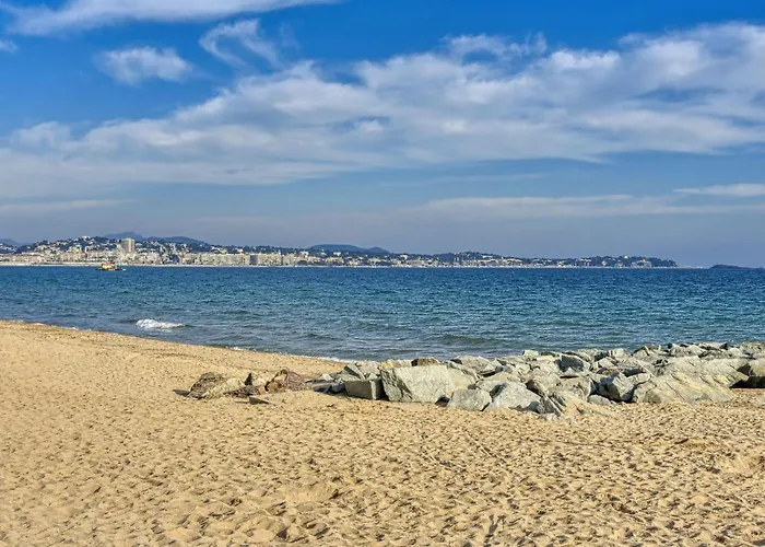 Le Mediterranee-3 By Interhome Daire *